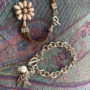 🎁Lot of 2 bracelets. 🆓 WITH ANY PURCHASE $25 AND ABOVE!